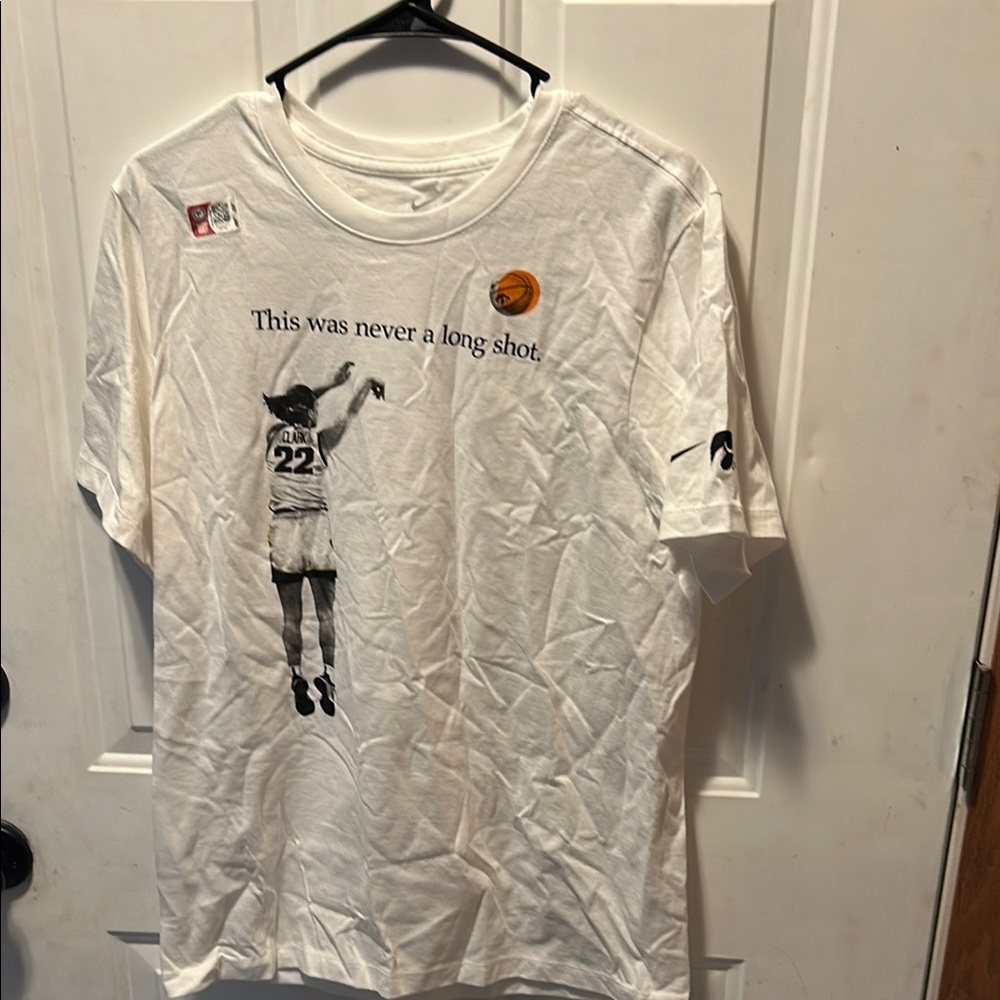 Iowa Caitlin Clark commemorative tee